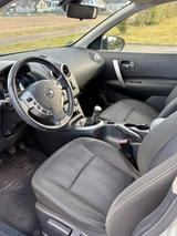 Nissan Qashqai 2.0 Acenta Acenta - Nissan Qashqai mit Benzin-Antrieb: Limousine