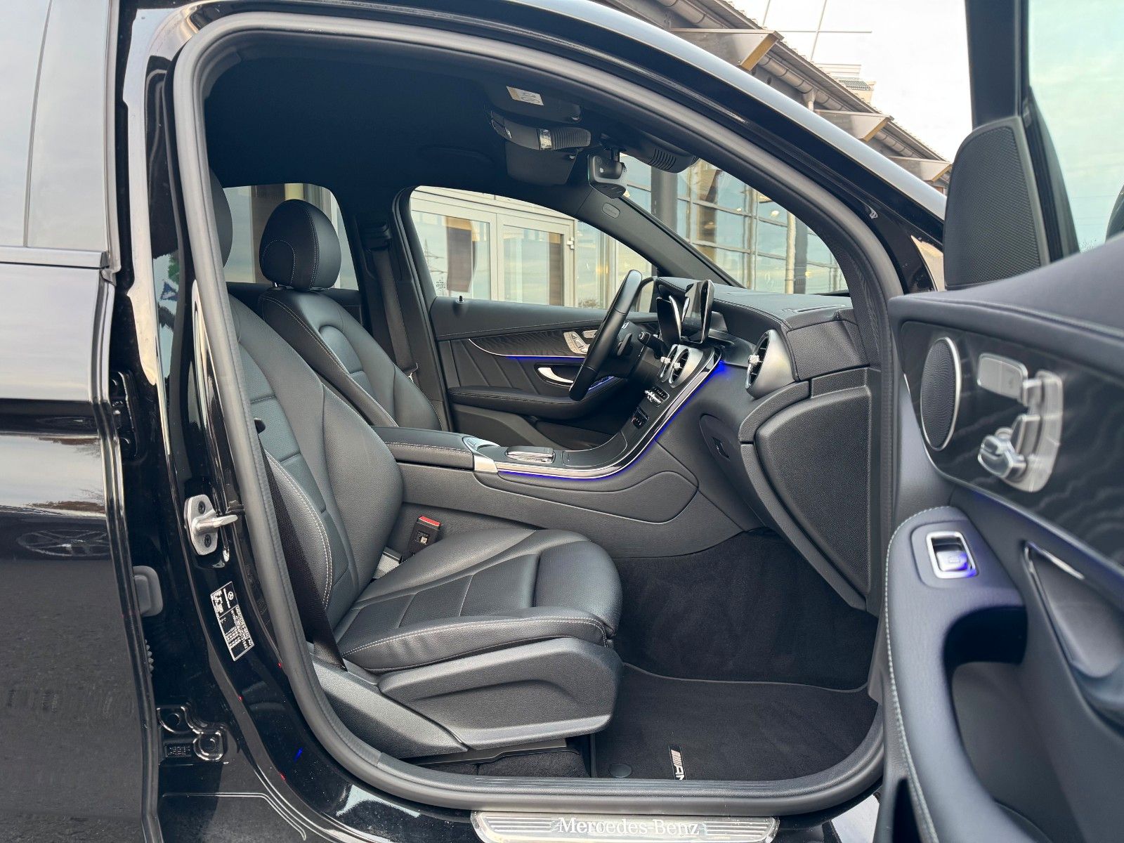 Fahrzeugabbildung Mercedes-Benz GLC 400d 4M Coupe+AMG+Massage+AHK+Memory