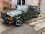 Mercedes-Benz MB 240 TD ( W123) Kombi - Mercedes-Benz 240 mit Diesel-Antrieb: Kombi