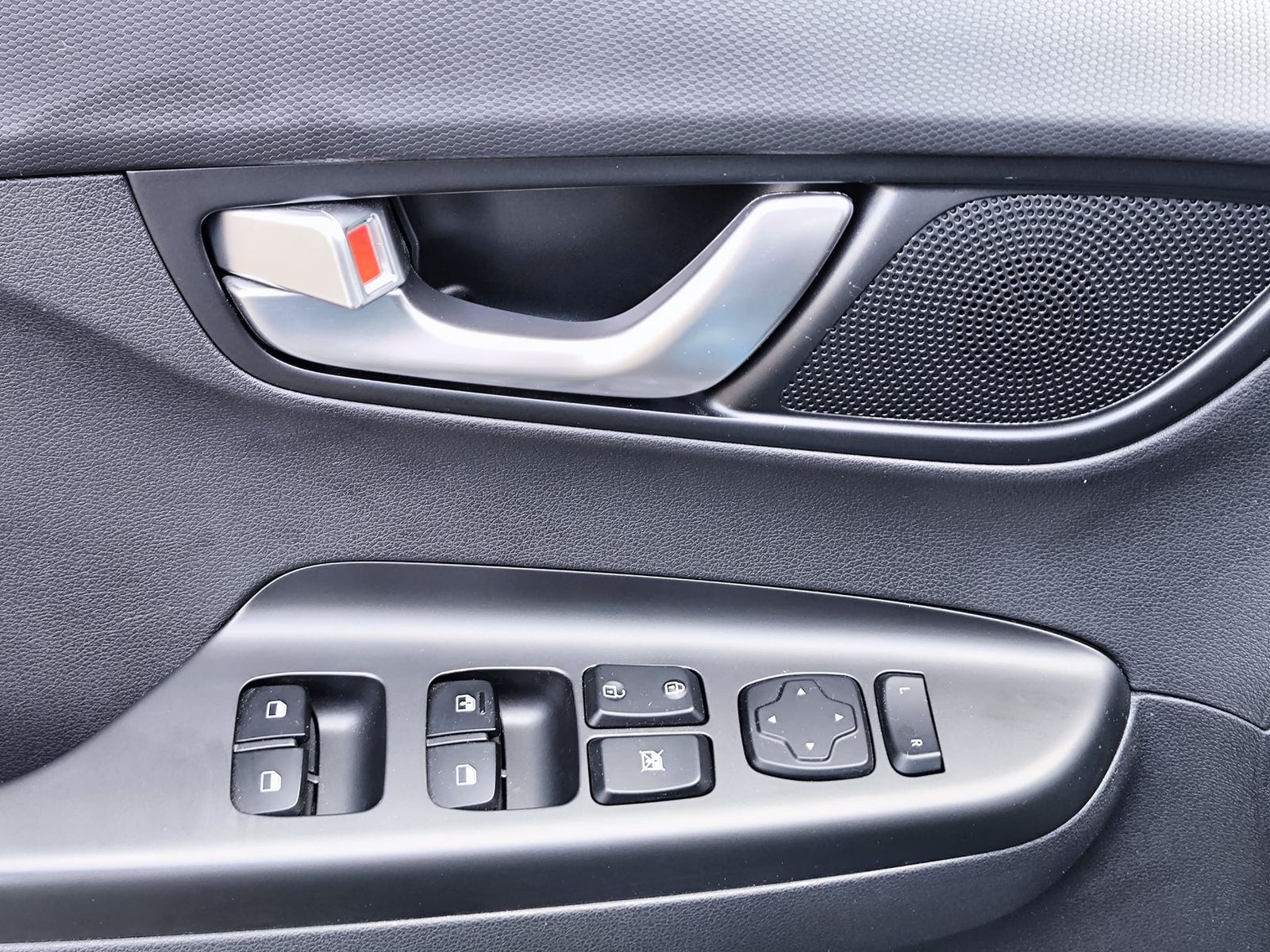 Fahrzeugabbildung Hyundai KONA Elektro LED+NAVI+KAM+TEMP+DAB+CARPL