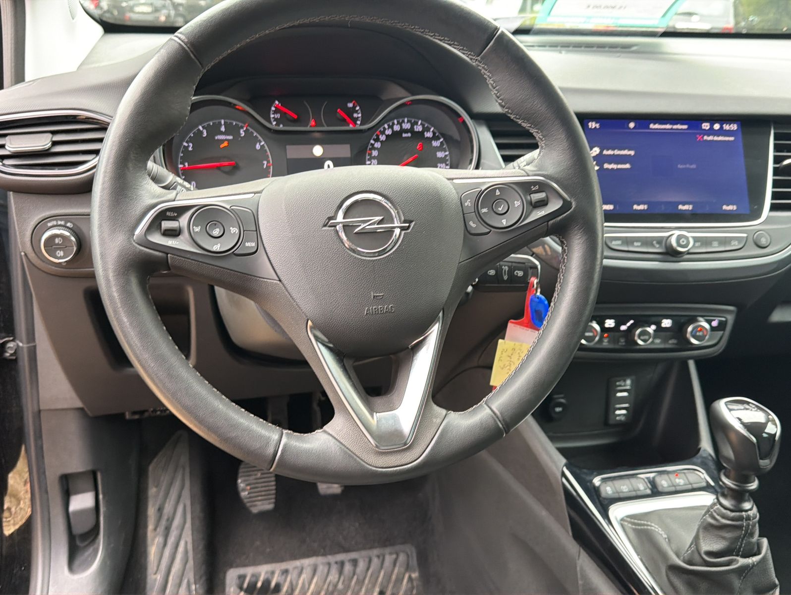 Fahrzeugabbildung Opel Crossland Enjoy