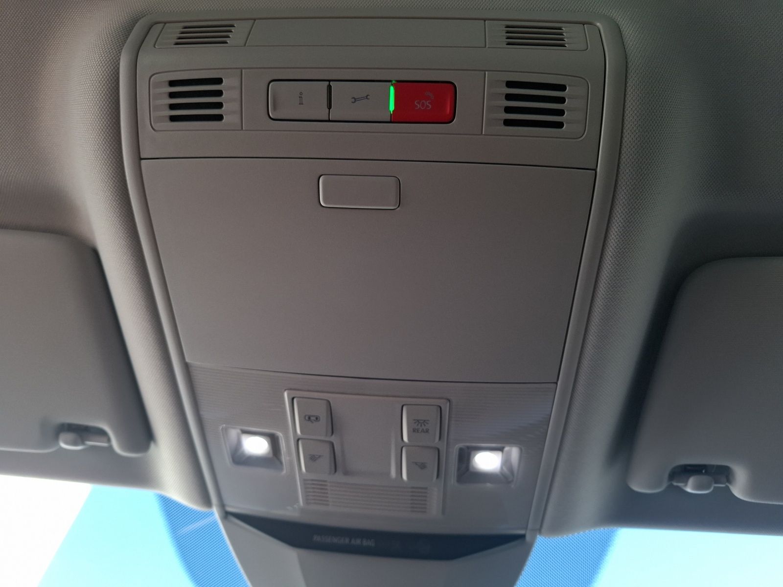 Fahrzeugabbildung Volkswagen Passat Variant TDI Elegance DSG STH Matrix AHK N
