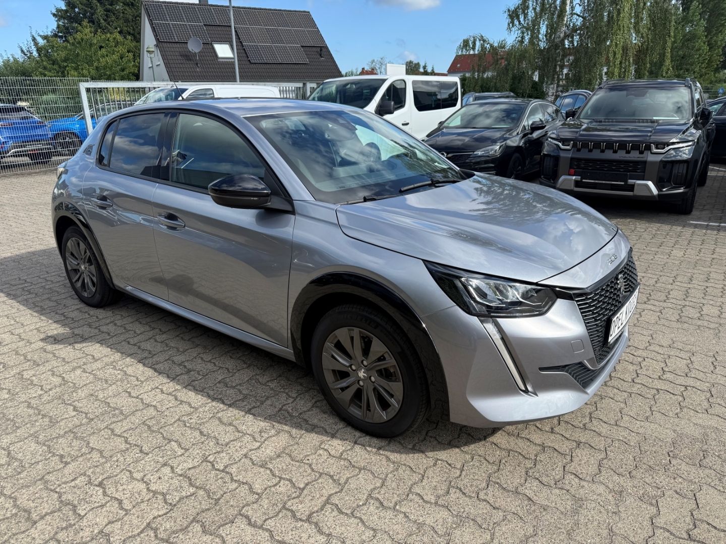Fahrzeugabbildung Peugeot 208 -e Allure Pack SHZ+Kamera+11KW Schnelllader