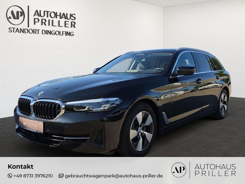 BMW 520d TouringNAVIAHKLEDDABLederLiveCockpit 2023