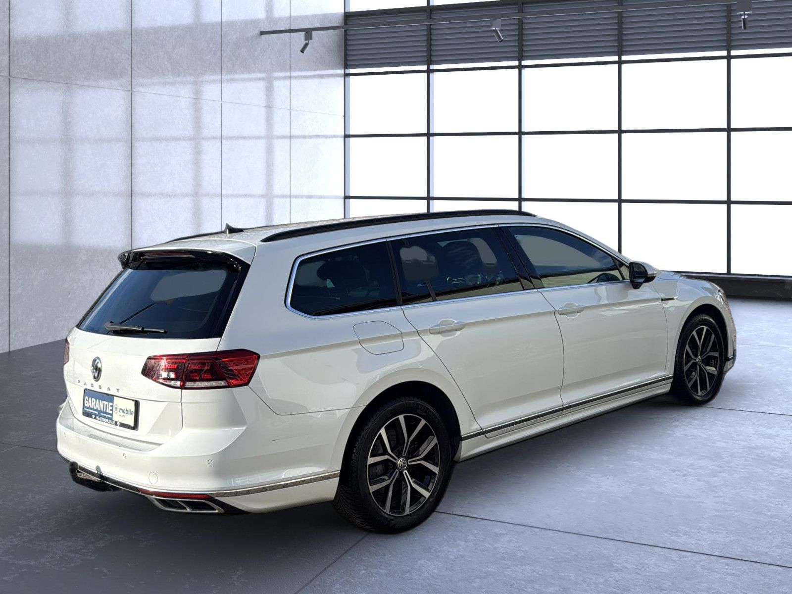 Fahrzeugabbildung Volkswagen Passat Variant Business/ AHK / Bremsen vo+hi neu