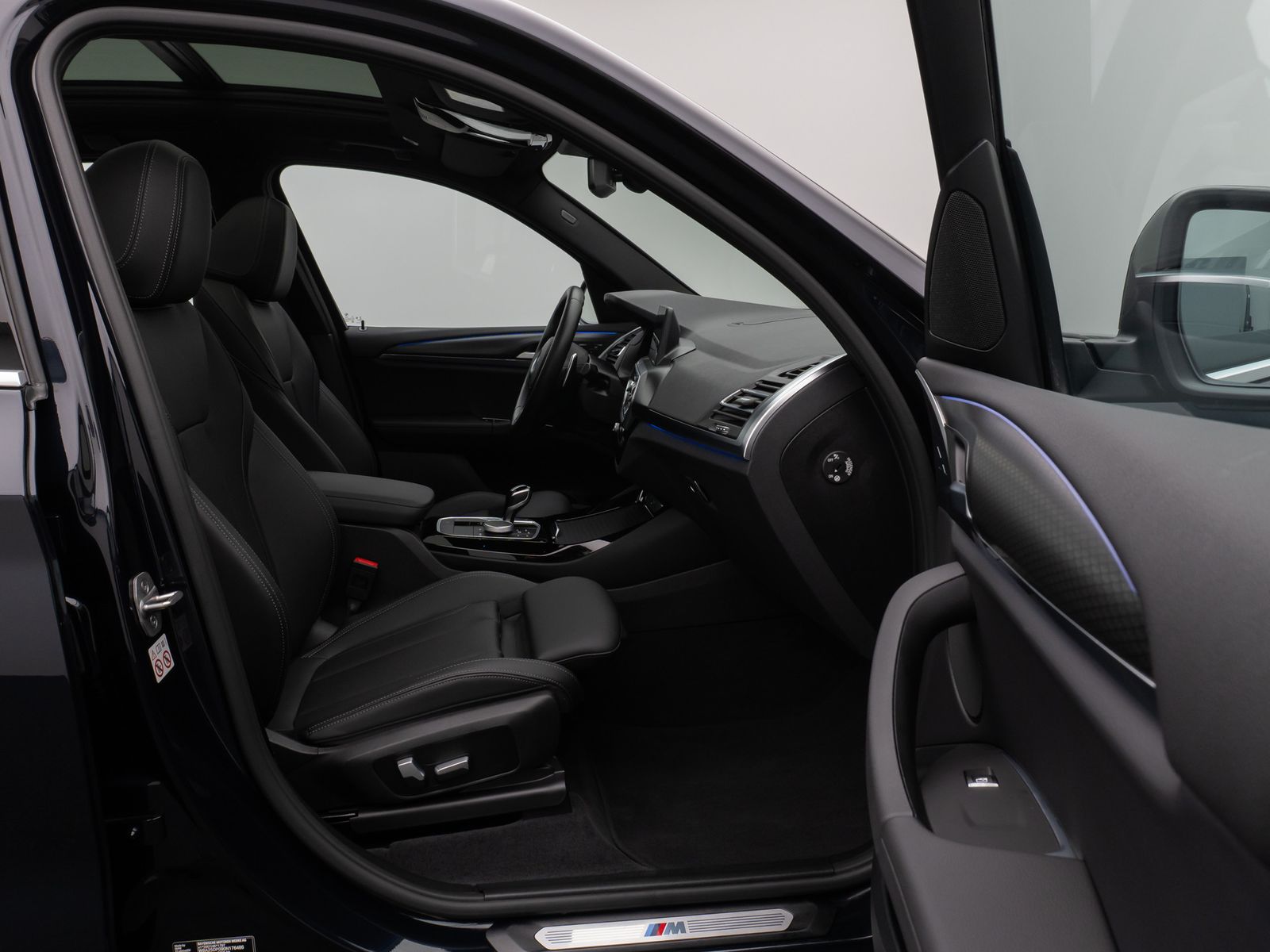 Fahrzeugabbildung BMW X3 xD20i M Sport Panorama Kamera HiFi DAB 19Zoll