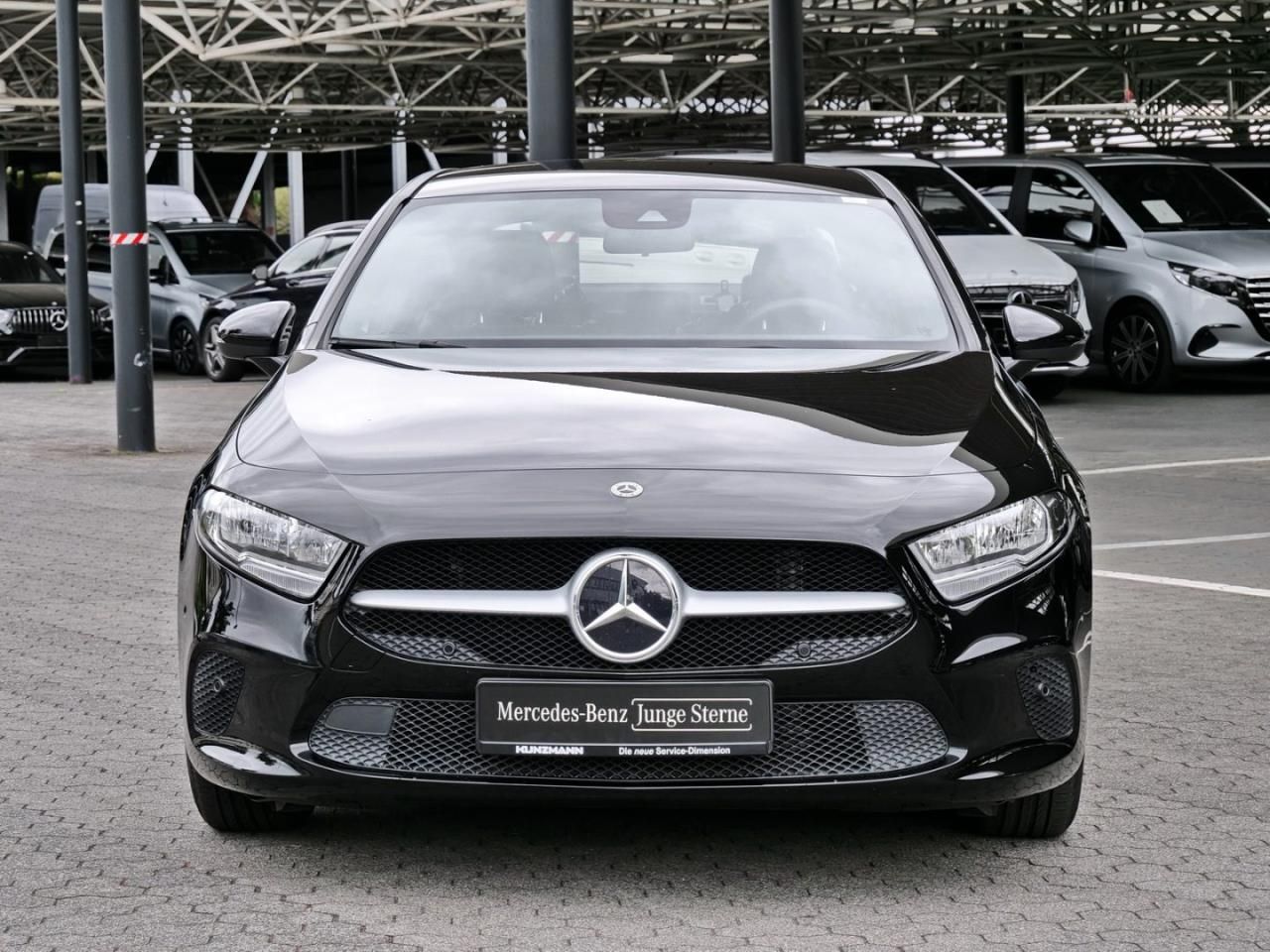 Mercedes-Benz A 180 d Limousine MBUXNavi Kamera Spurhalte foto 2