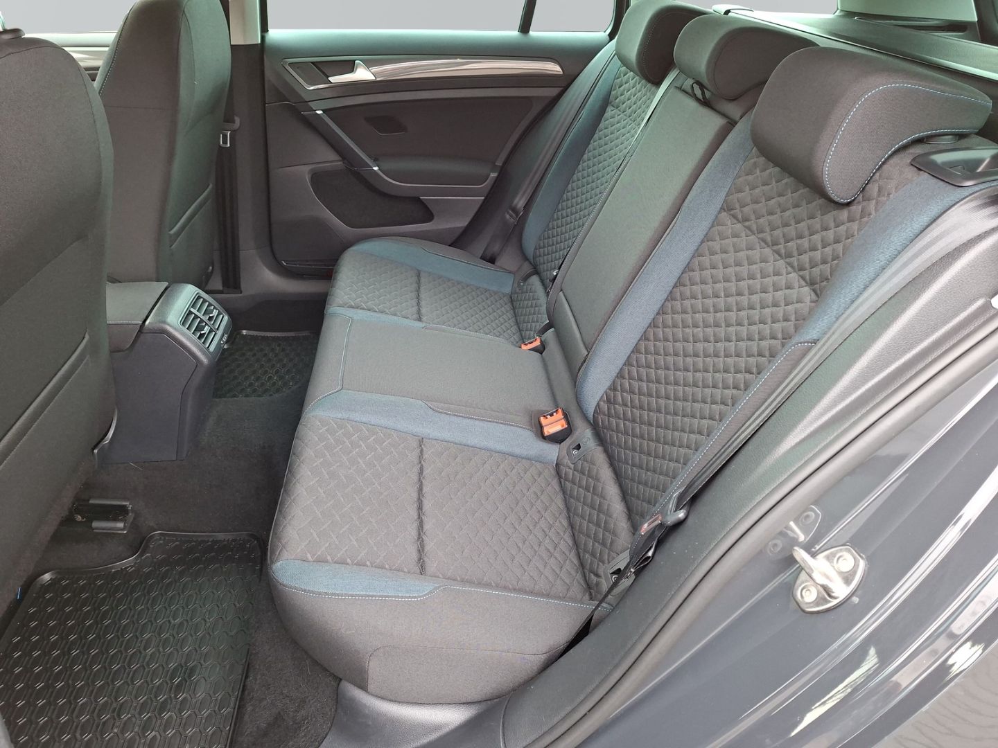 Golf VII Variant 1.0 TSI IQ.DRIVE *Navi*ACC*