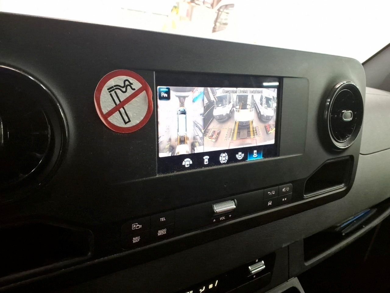 Fahrzeugabbildung Mercedes-Benz Sprinter 317 CDI 3665 Klima Kamera SHZ MBUX