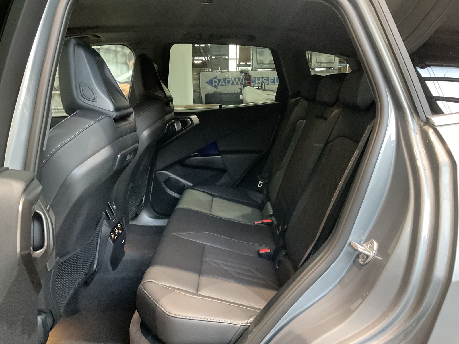Fahrzeugabbildung BMW X3 30e xDrive Sitzbelüftung, HK Hifi, Sitzhzg. v