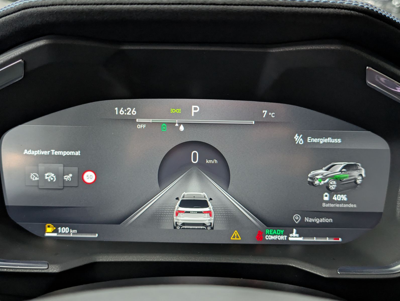 Fahrzeugabbildung Lynk&Co 01 1.5 T HEV ACC PANO APP LED KAM MEMO SHZ 24TKM