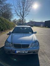 Mercedes-Benz C 180 4MATIC ELEGANCE Elegance - Mercedes-Benz C 240: 4matic