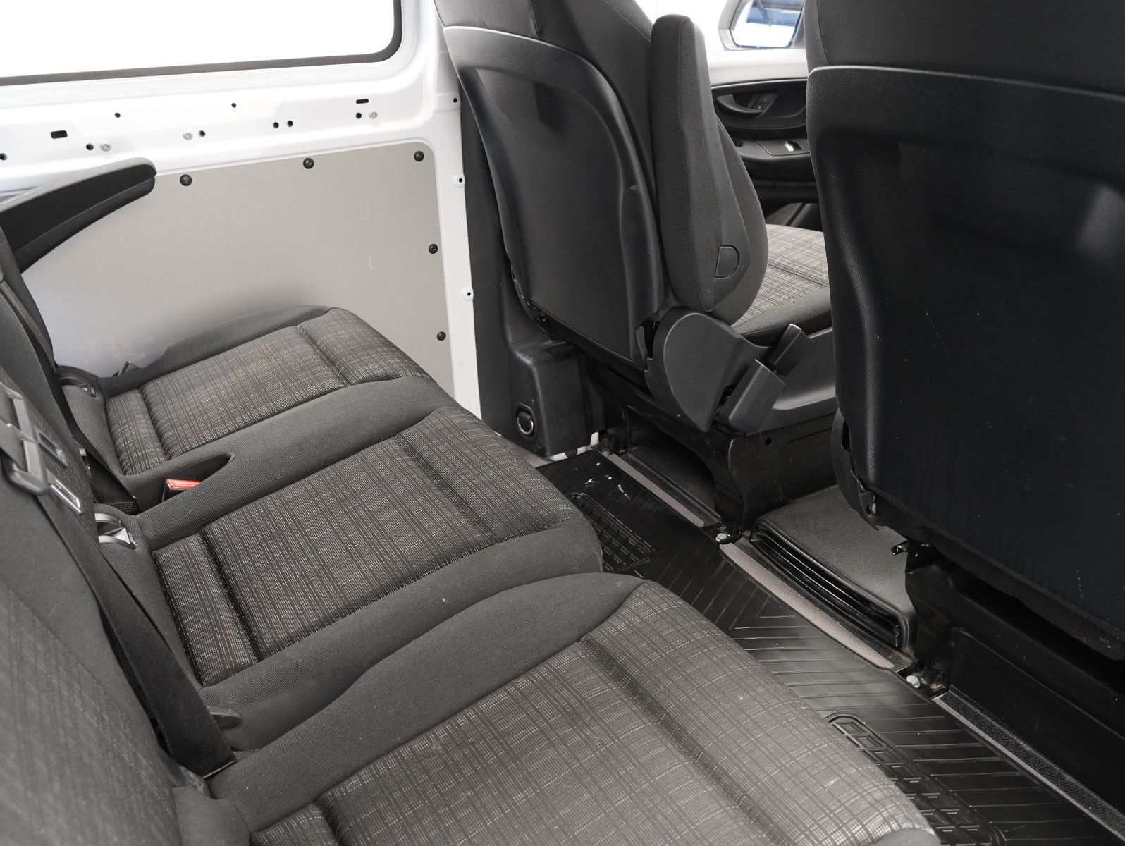 Fahrzeugabbildung Mercedes-Benz Vito Mixto 110 CDI kompakt LKW 5-SITZER