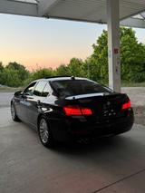 BMW 520d Aut. Head Up + Soft-Close + Glasd... - BMW 520 in Erfurt
