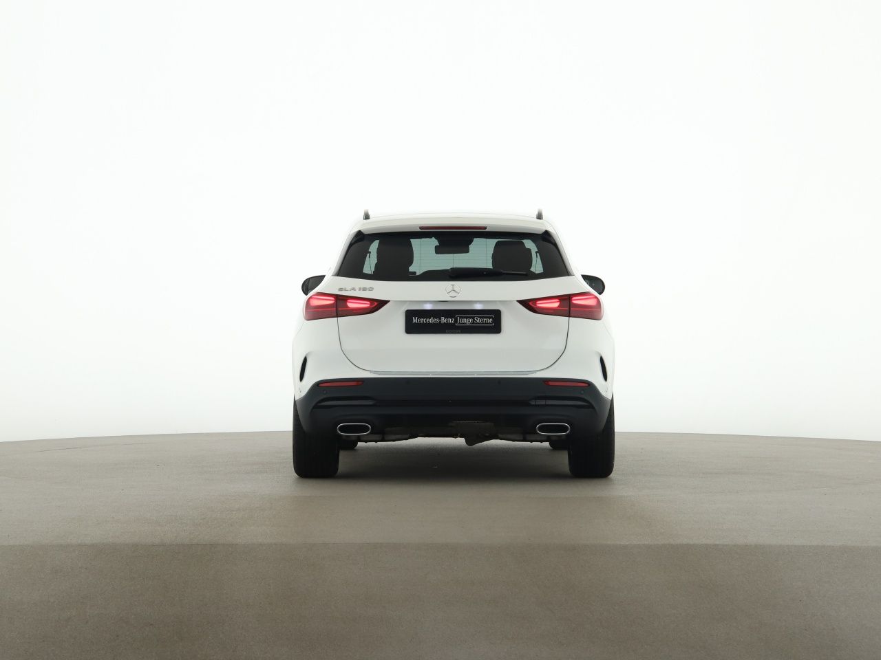 Mercedes-Benz GLA 180 Edition AMG AHK Distr. 360 Multibeam LED foto 6