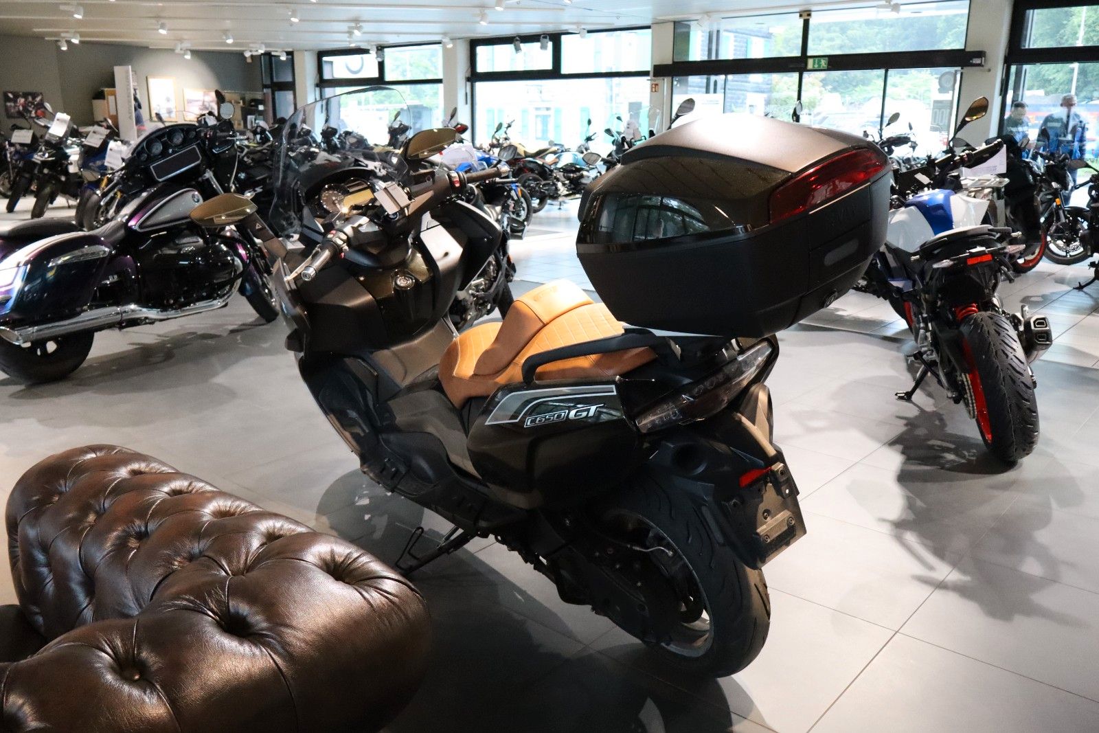 Fahrzeugabbildung BMW C650GT Option 719 mit Topcase