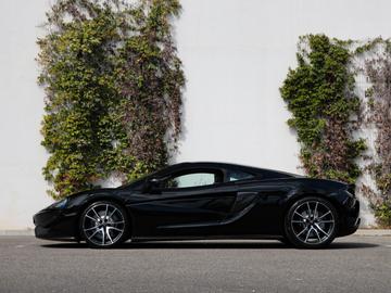 2020 Mclaren GT — фото 8