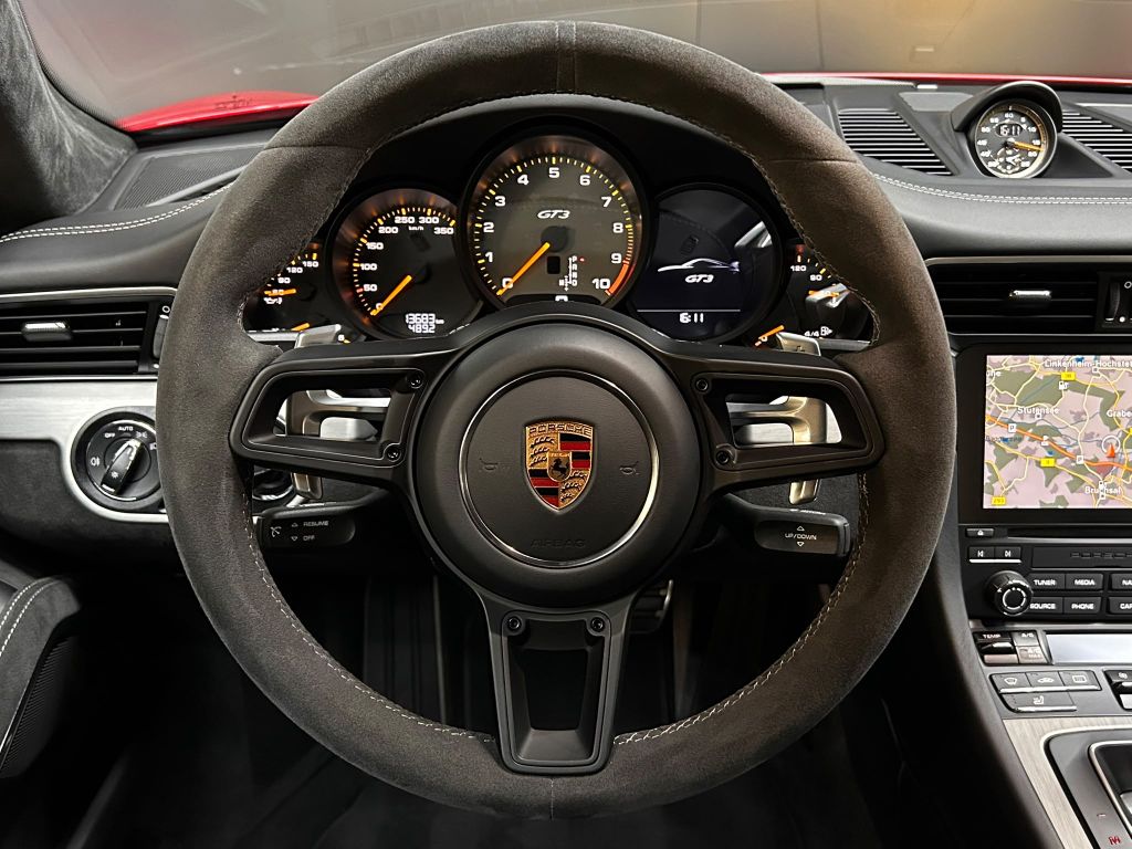 PORSCHE 911 2018