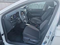 Fahrzeugabbildung Volkswagen Polo 1.0 MPI Life APP DAB PDC