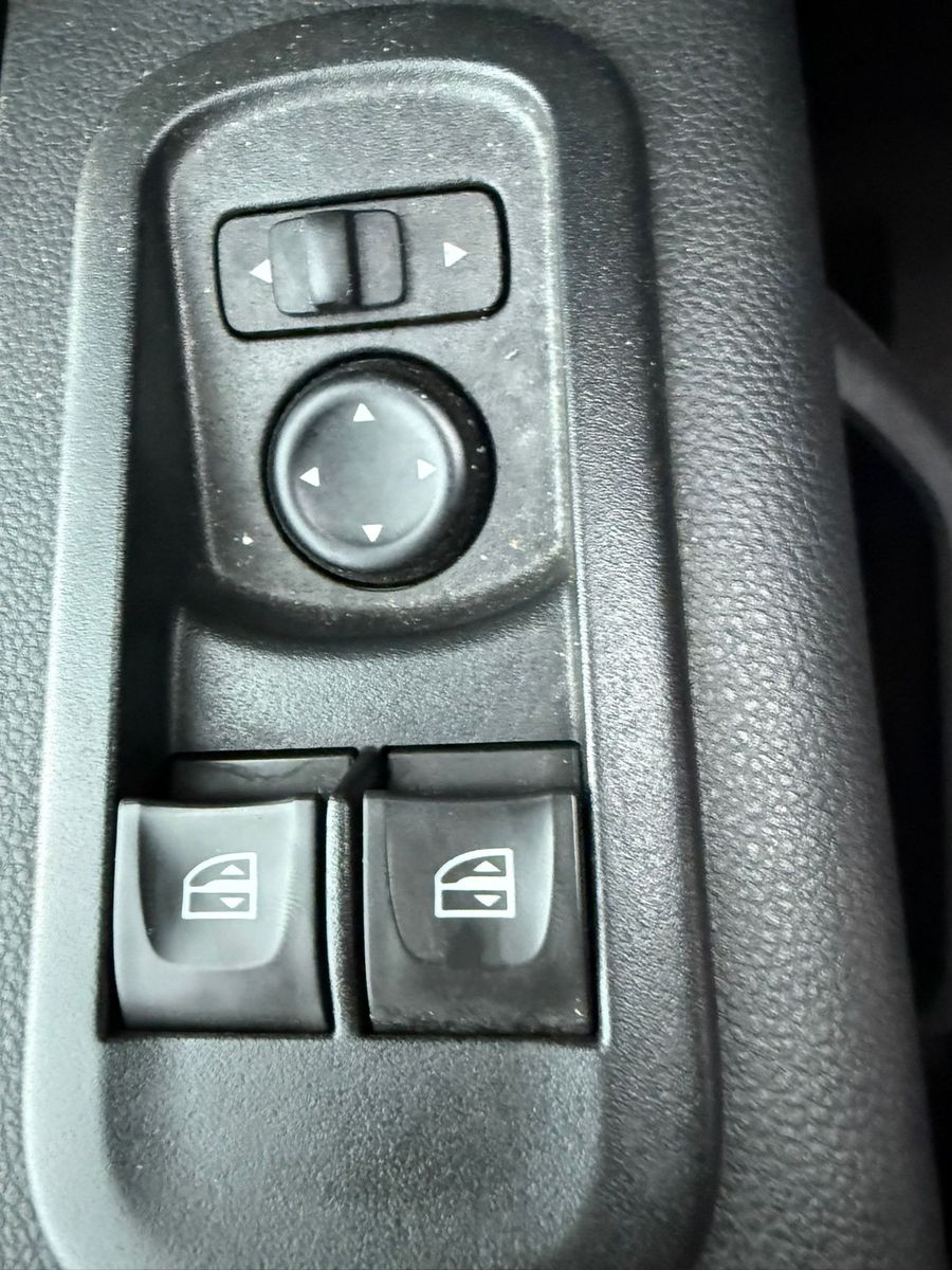 Fahrzeugabbildung Renault Master III KastenL1H2 HKa 3,5t/1.HAND/SCHECKHEFT