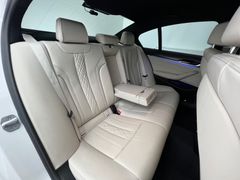 BMW 520i / M-PAKET EXCLUSIVE / 2.HD / NUR 53.tKM / BMW 520i / M-PAKET EXCLUSIVE / 2.HD / NUR 53.tKM /