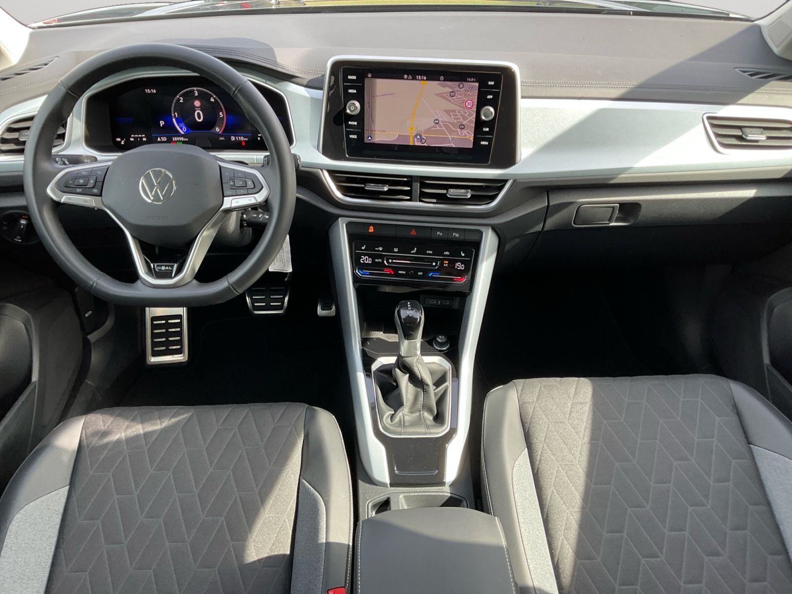 Volkswagen T-Roc - Bild 10