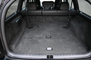 Volvo V70 2.4 Classic * RHD* – Bild 17