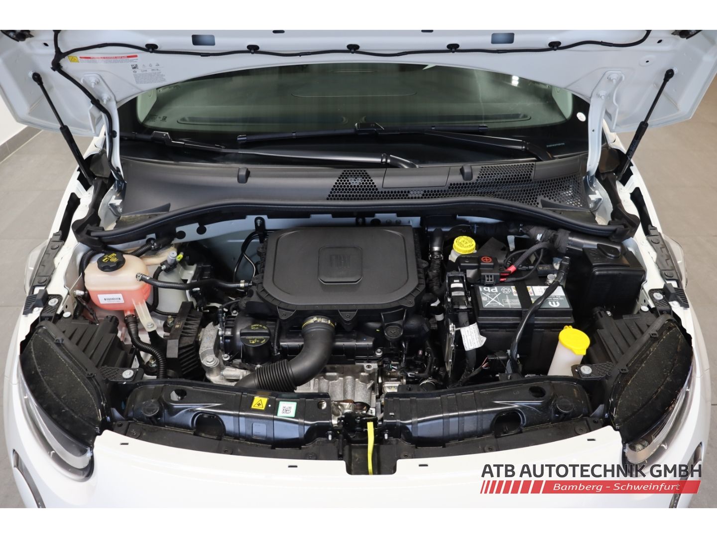 Fahrzeugabbildung Fiat 500 1.0 Hybrid Pop 65PS Apple CarPlay Klimaautom