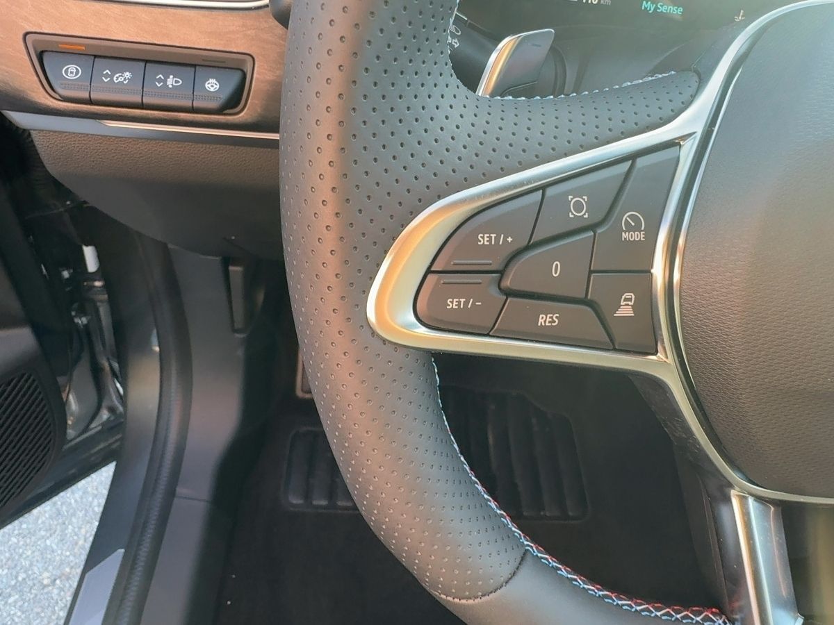 Fahrzeugabbildung Renault Arkana ESPRIT ALPINE Mild Hybrid 160 EDC