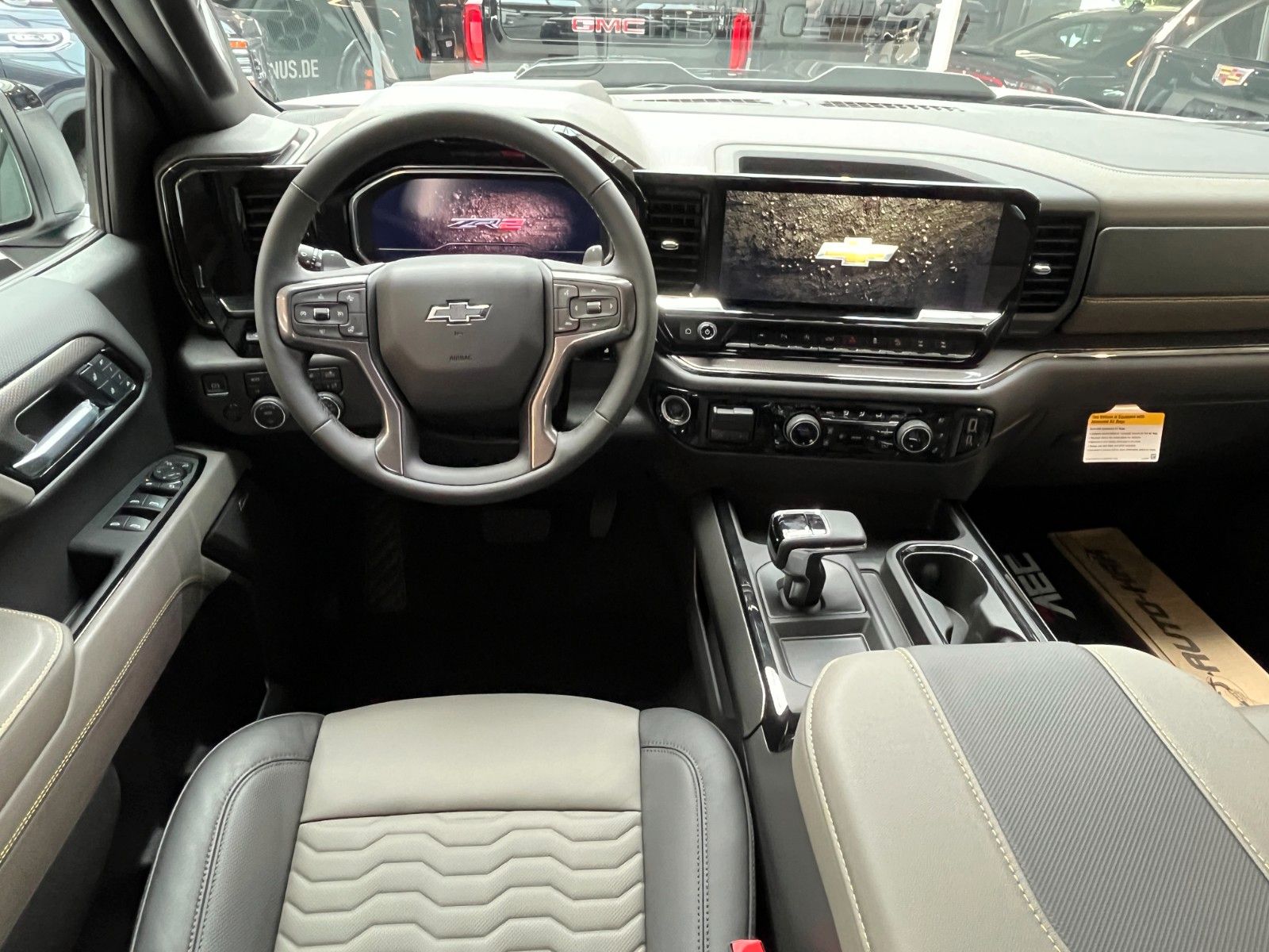 Fahrzeugabbildung Chevrolet Silverado ZR2 V8 6.2*Head-Up*360°*Offroad*AHK