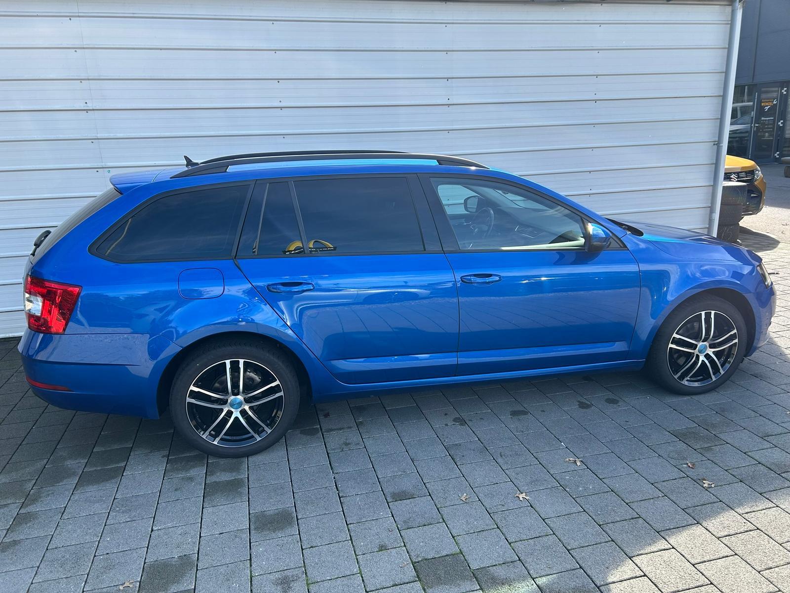 Skoda Octavia Kombi 1.5 TSI, DSG Android Auto*Navi*SHZ