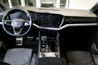 Volkswagen Touareg 3.0TDI R-Line BlackStyle Nachtsicht Dyna