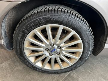 Volvo V70 Kombi Momentum *Leder*