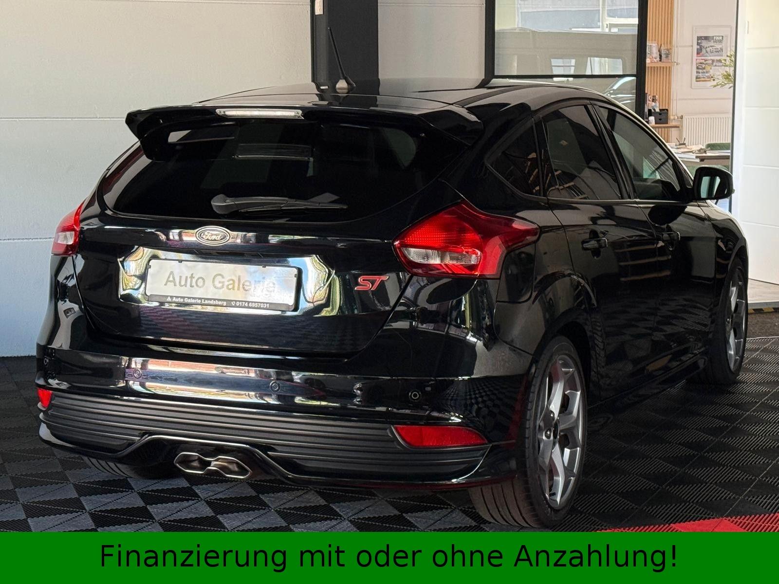 Ford Focus ST 2.0TDCI*Limousine*Recaro*Carplay*Navi