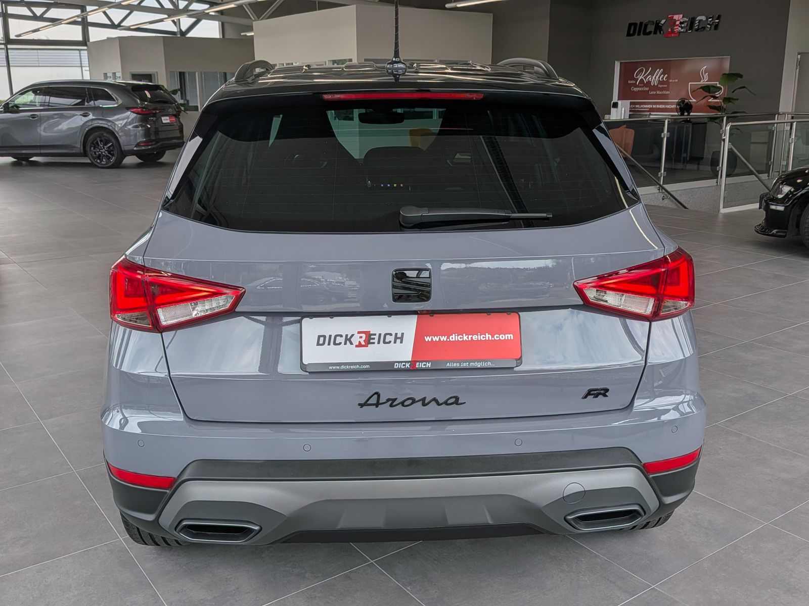 Fahrzeugabbildung SEAT Arona 1.5 TSI FR-LINE Black AHK*ACC*KAMERA*LED