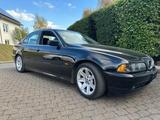 BMW 330i Limousine SCHALTER Schwarz/schwarz - BMW 330 aus 2001: 330i