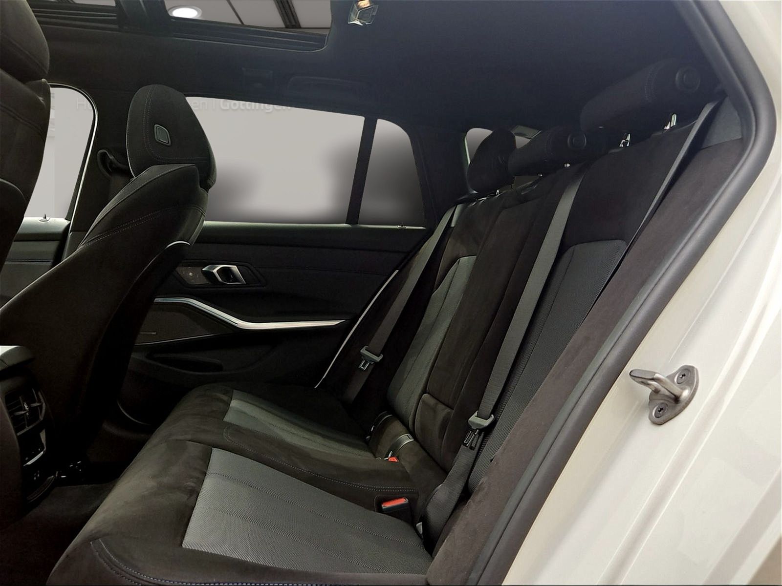 BMW 330 - Bild 9