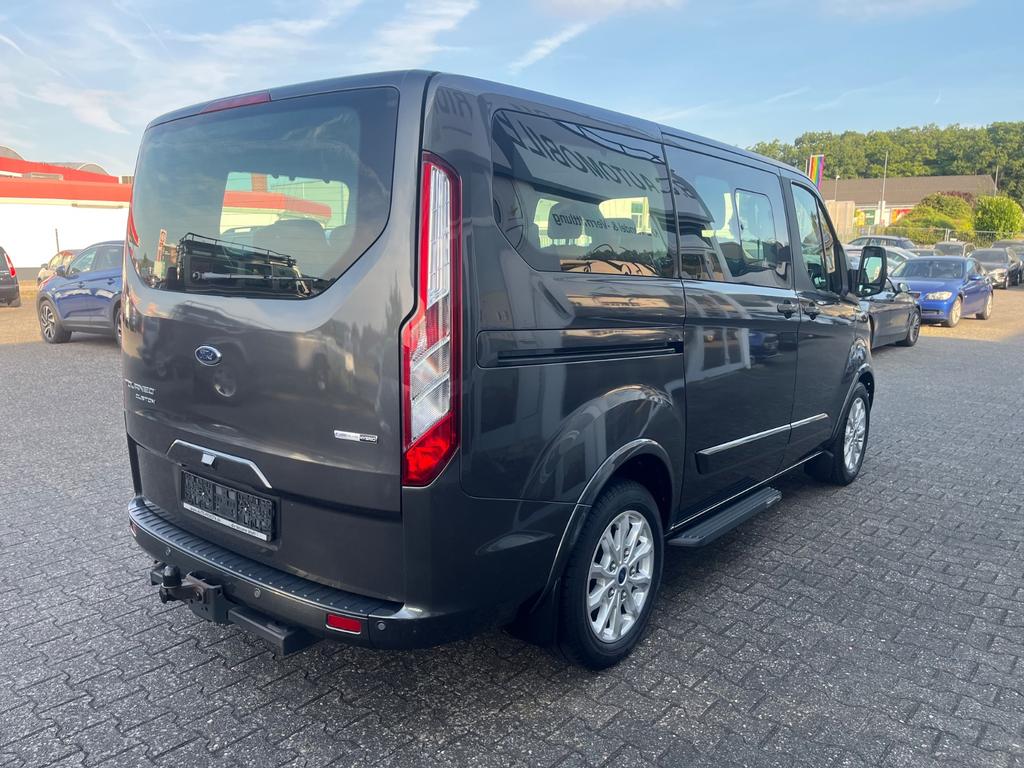 Ford Tourneo Custom