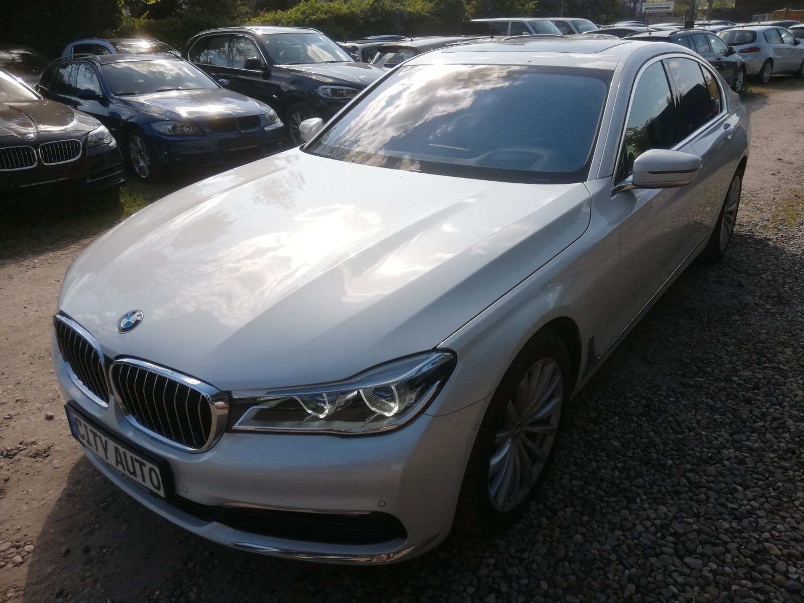 BMW 750 Baureihe 7 Lim 750 d xDrive/ TOP Ausstattung