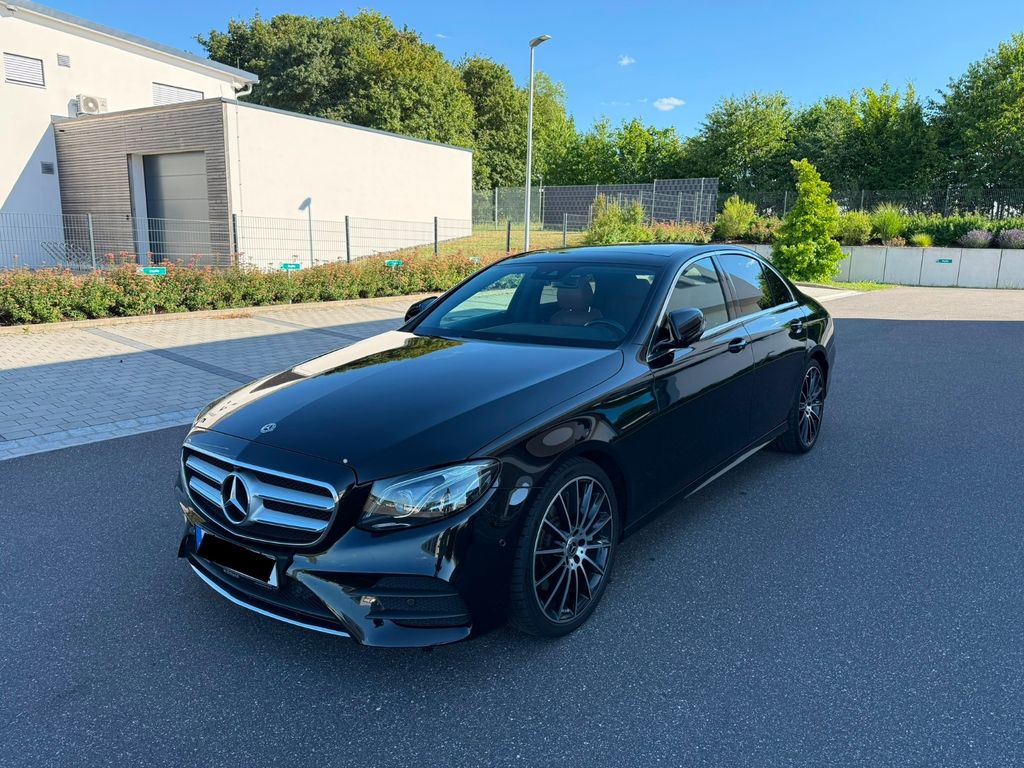 Image of Mercedes-Benz E 350