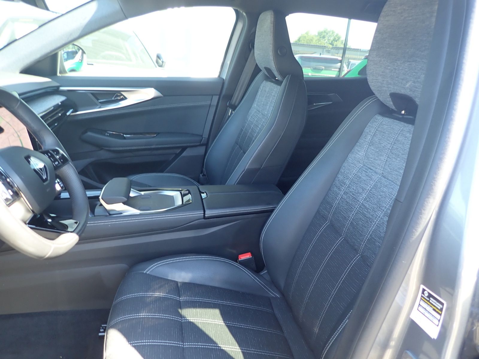 Fahrzeugabbildung Renault Austral Techno Mild Hybrid 160 AUTOM.