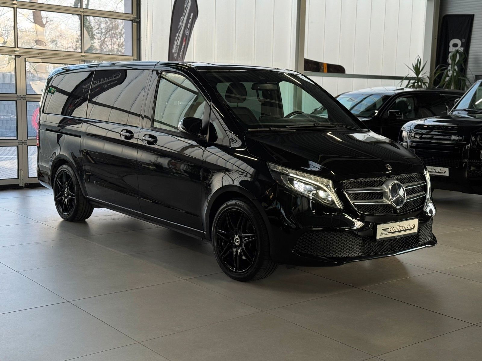 Fahrzeugabbildung Mercedes-Benz V 300d Avantgarde Edition lang "Agility Control"