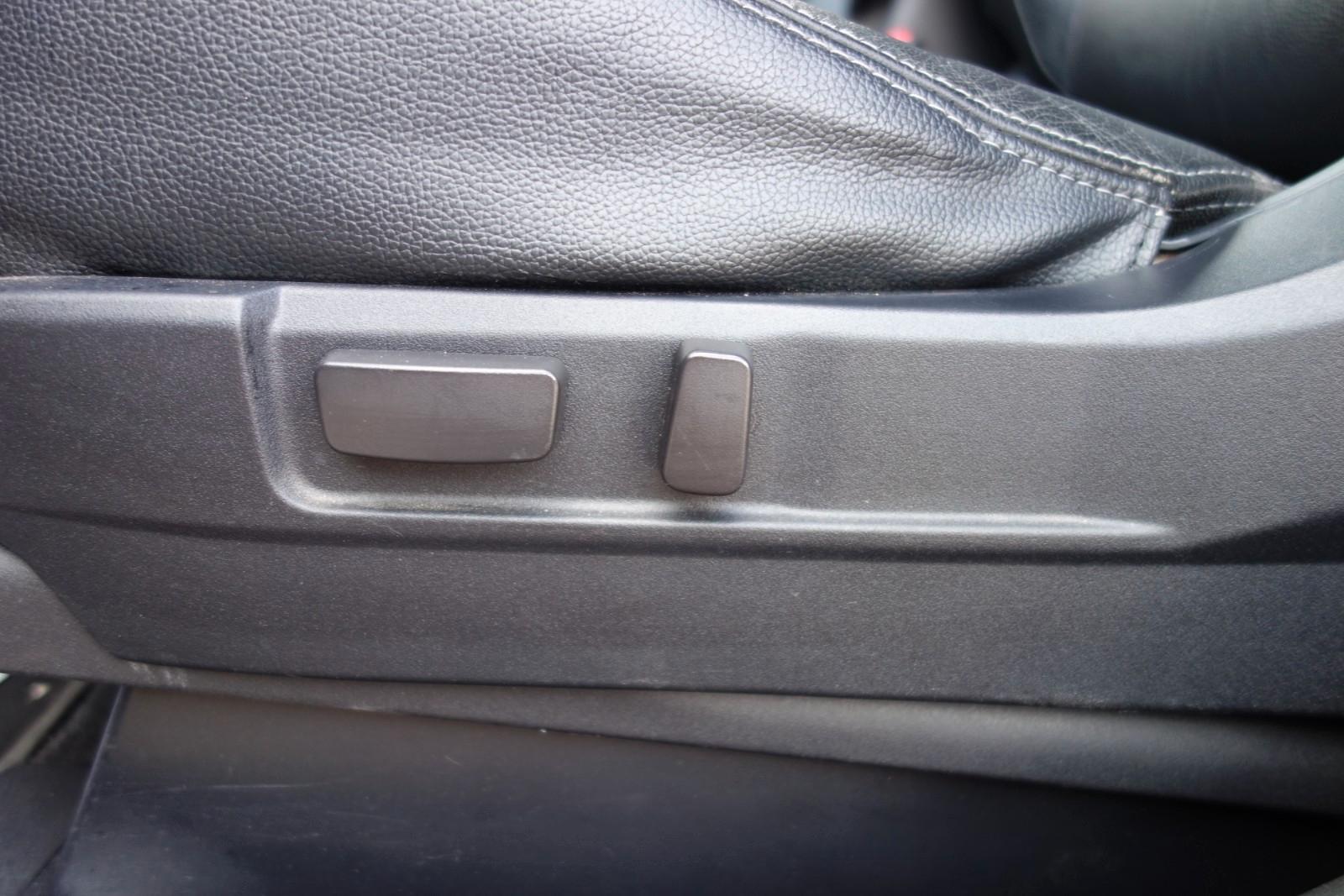 Mitsubishi Outlander 2.2 DI-D 150 ch 4WD Instyle • 7 places • Cuir • GPS • Toit ouvrant • Caméra