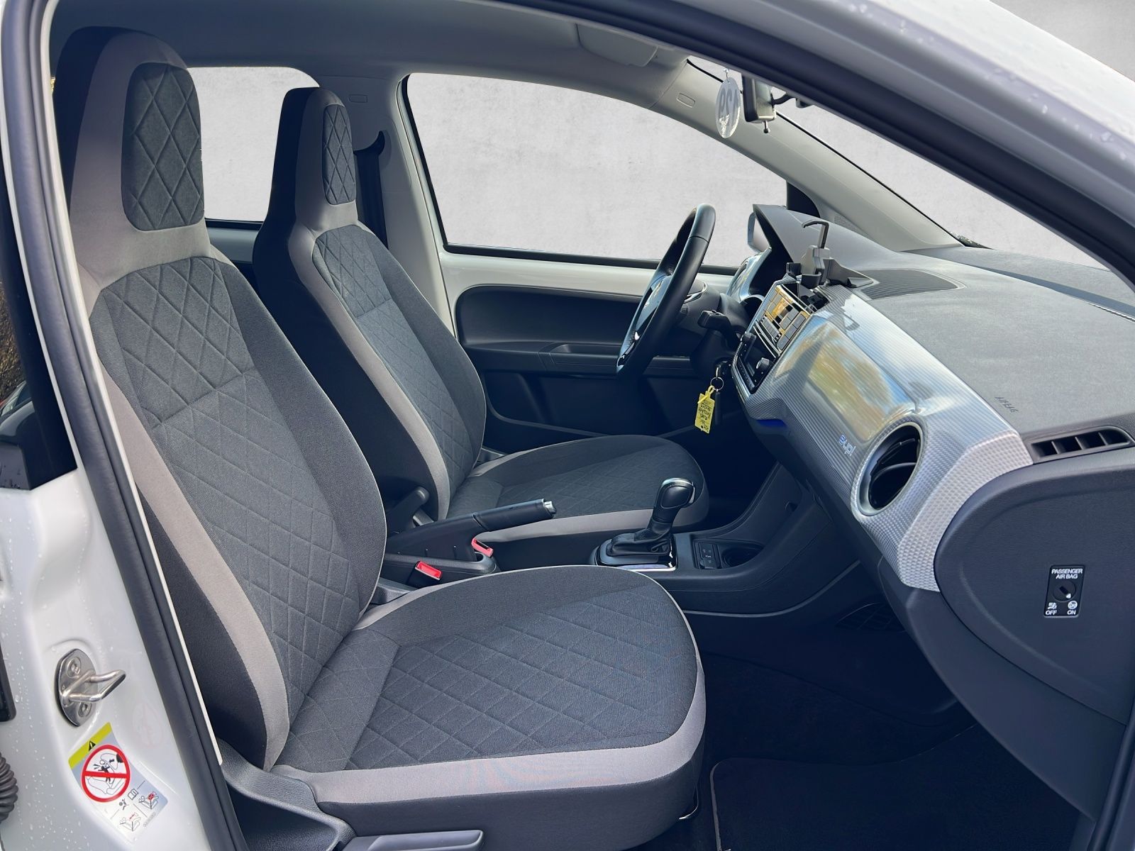 e-up! "Style"  61 kW (83 PS) 1-Gang-Automatik