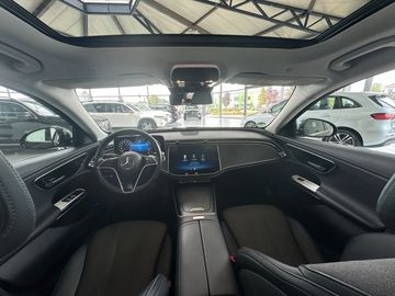 Mercedes E 220 - 10