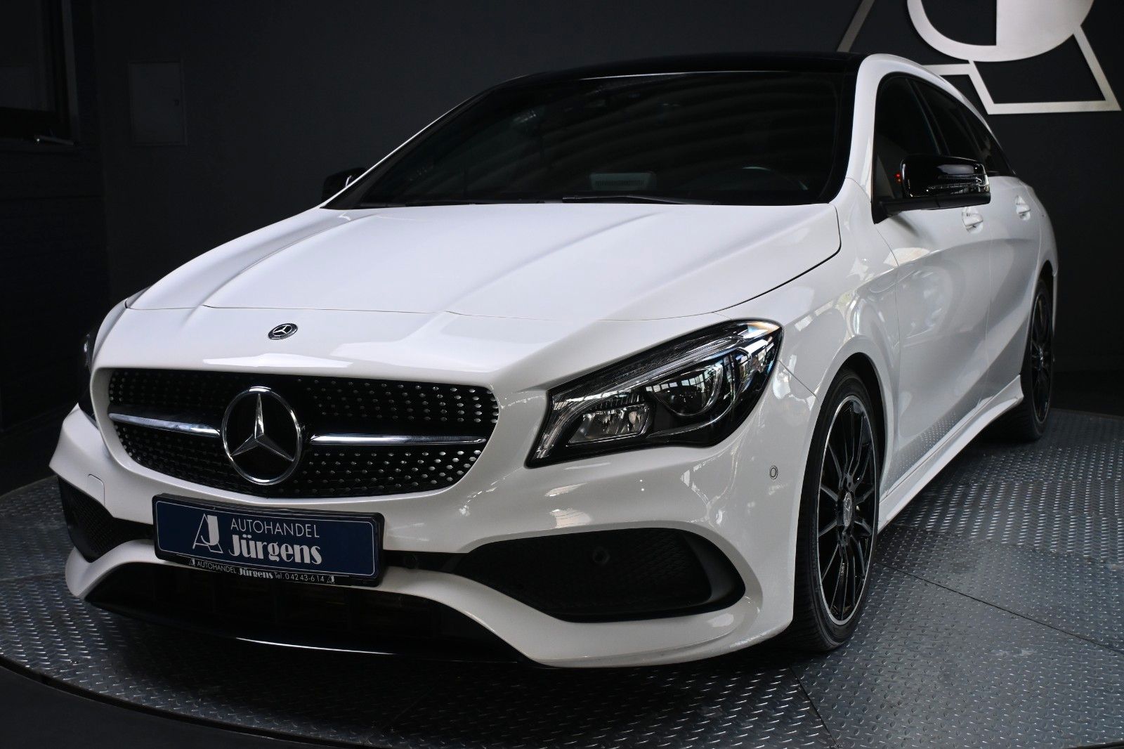 MERCEDES-BENZ CLA 200 Shooting Brake/NIGHT/AMG/LED/PANO