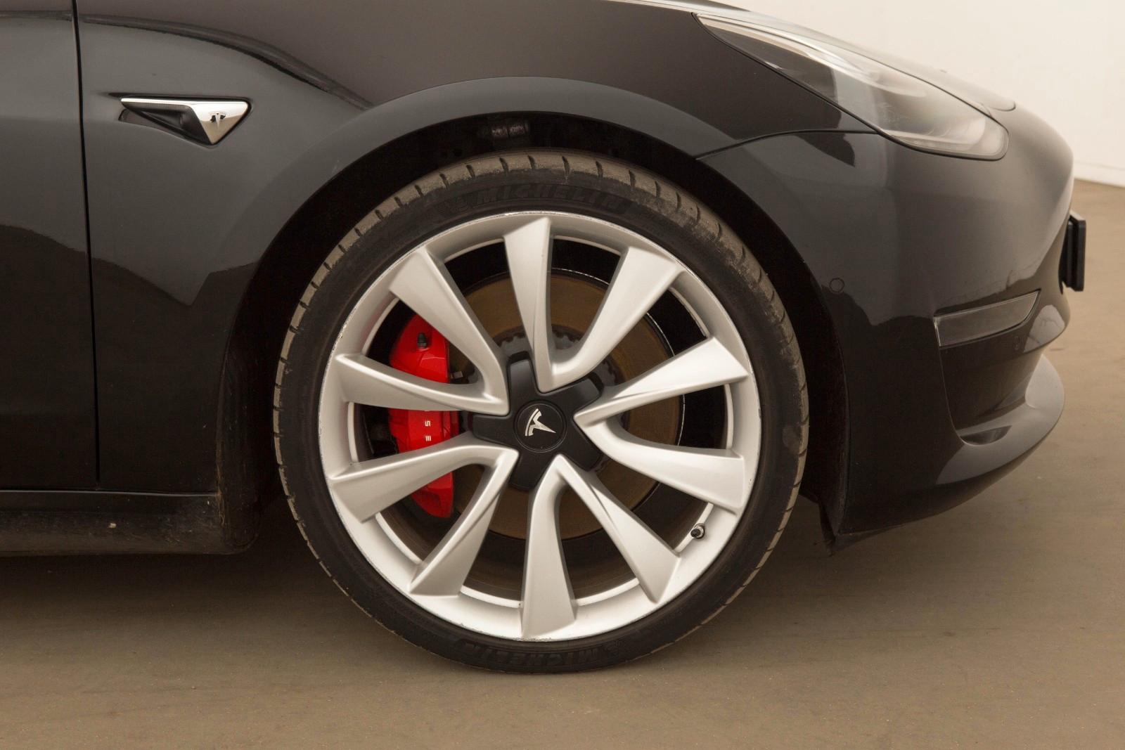 TESLA MODEL 3 PERFORMANCE 483CH - 1ERE MAIN - HAYON ÉLECTRIQUE - TOIT PANORAMIQUE