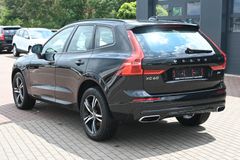 Fahrzeugabbildung Volvo XC60 B4 B R-Design*LED*STHZ*CAM*H&K*IntelliSafe