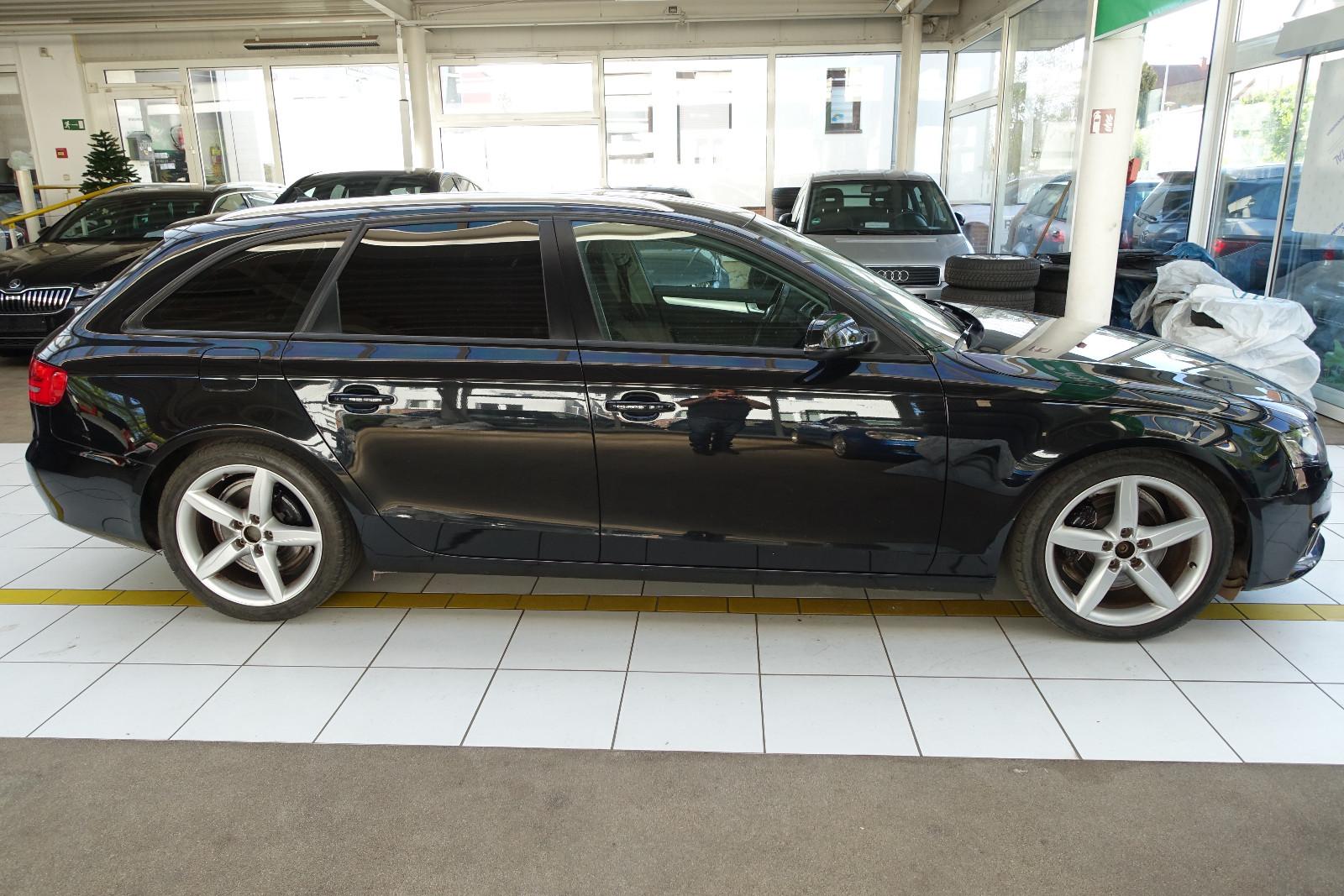 Audi A4 2009 — photo 5