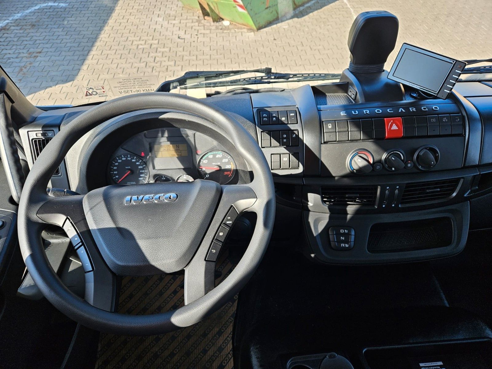 Fahrzeugabbildung Iveco EuroCargo ML160E32/P EVI_E